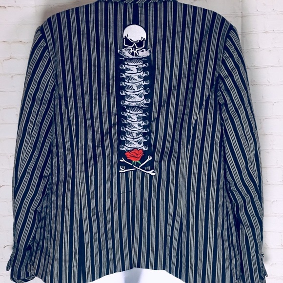 ☠️ Sarcastic Spine Pinstripe Blazer ☠️ - Picture 5 of 16